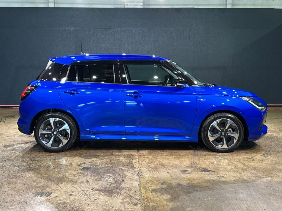 2024 Suzuki Swift - image 2