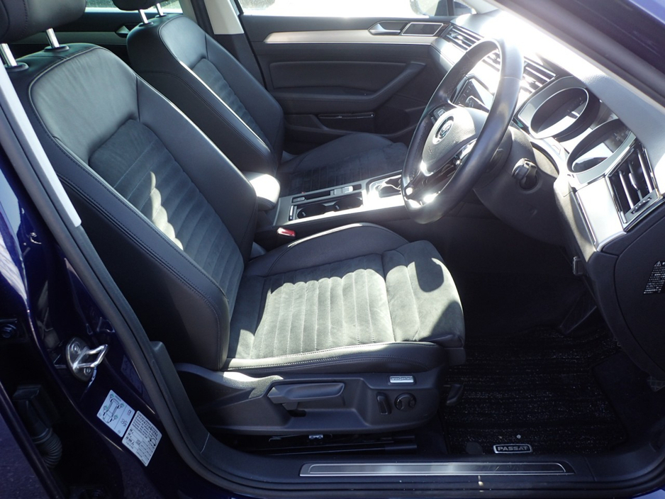 2018 Volkswagen Passat - image 7