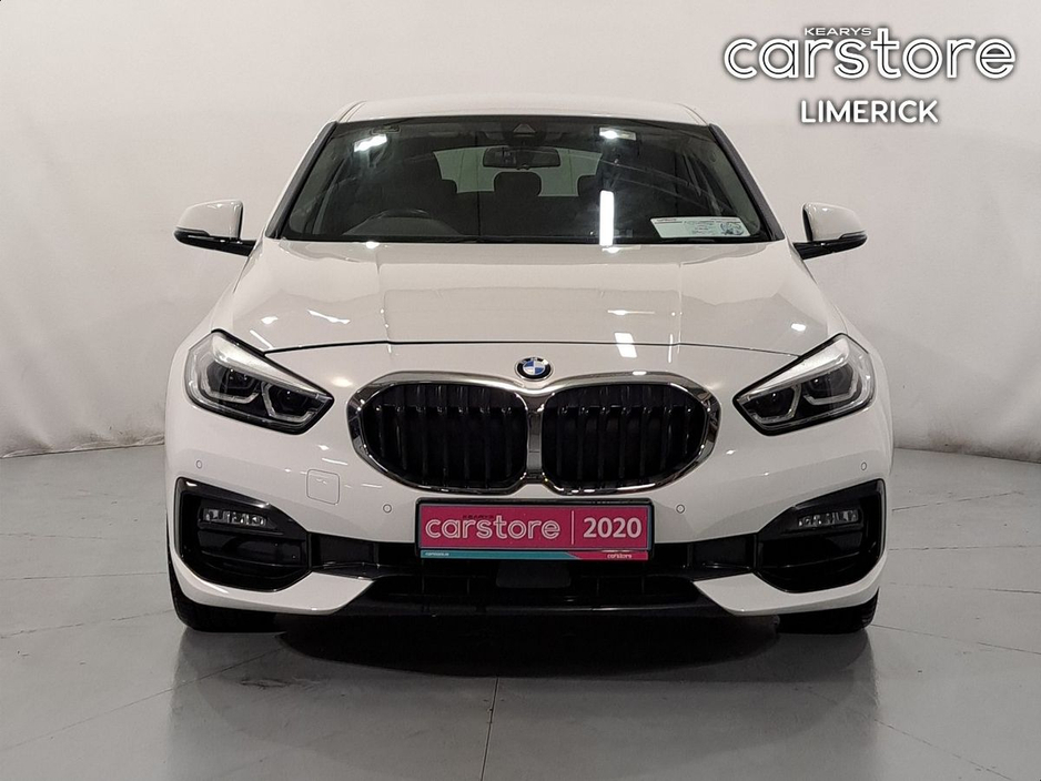 2020 BMW 1 Series 118i Sport manual €22,777