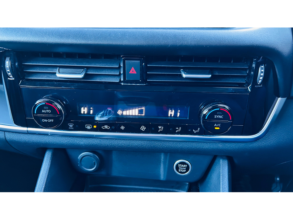 2022 Nissan Qashqai REVERSE CAMERA + REAR PARK SENSORS 1.3 PETROL MANUAL €24,495