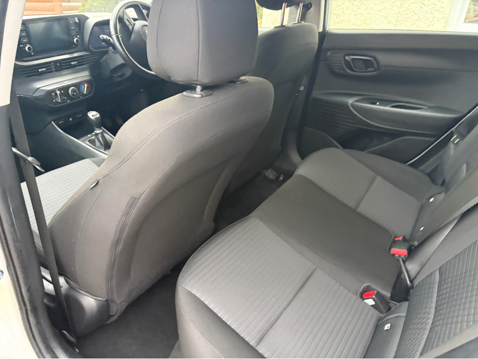 2022 Hyundai i20 - image 14