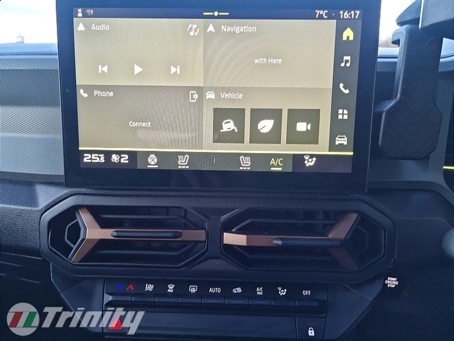 2025 Dacia Duster * 4X4 EXTREME MHEV 140BHP * TRINITY MOTORS * €30,945