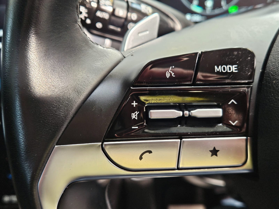 2021 Hyundai Tucson - image 9