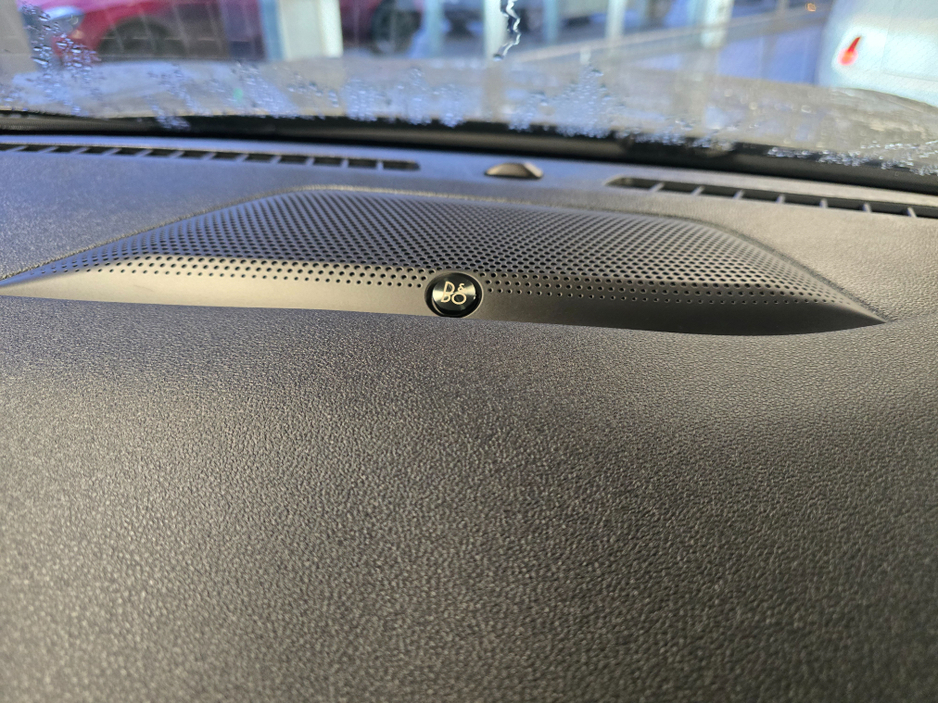 2025 Ford Kuga ST-LINE PHEV PAN ROOF €39,800