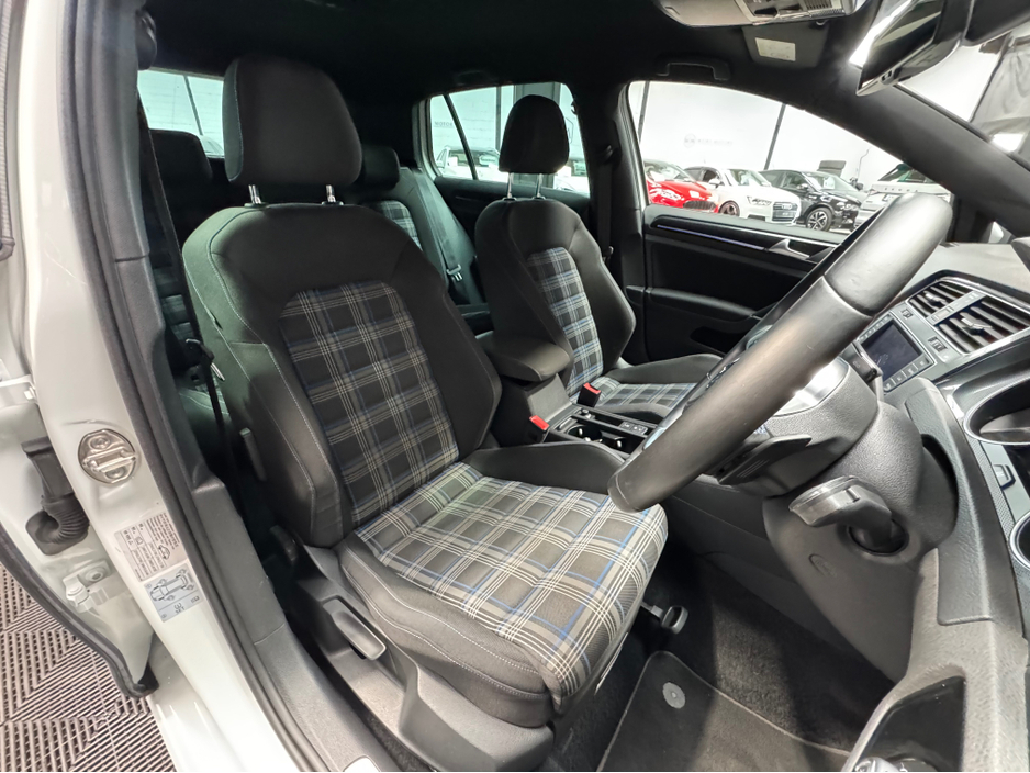 2015 Volkswagen Golf 1.4 GTE 201PS S/A 5DR AUTO €15,950