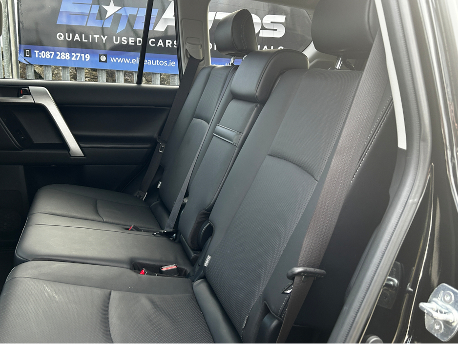 2024 Toyota Landcruiser - image 13