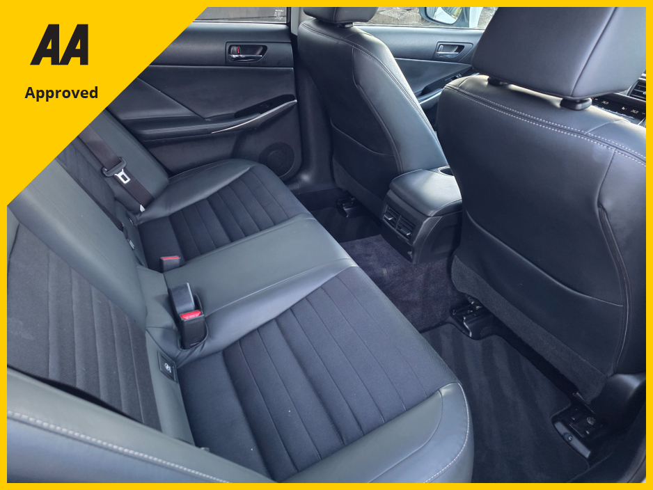 2014 Lexus IS 300 h * 2.5 PETROL/HYBRID * NEW NCT €13,900