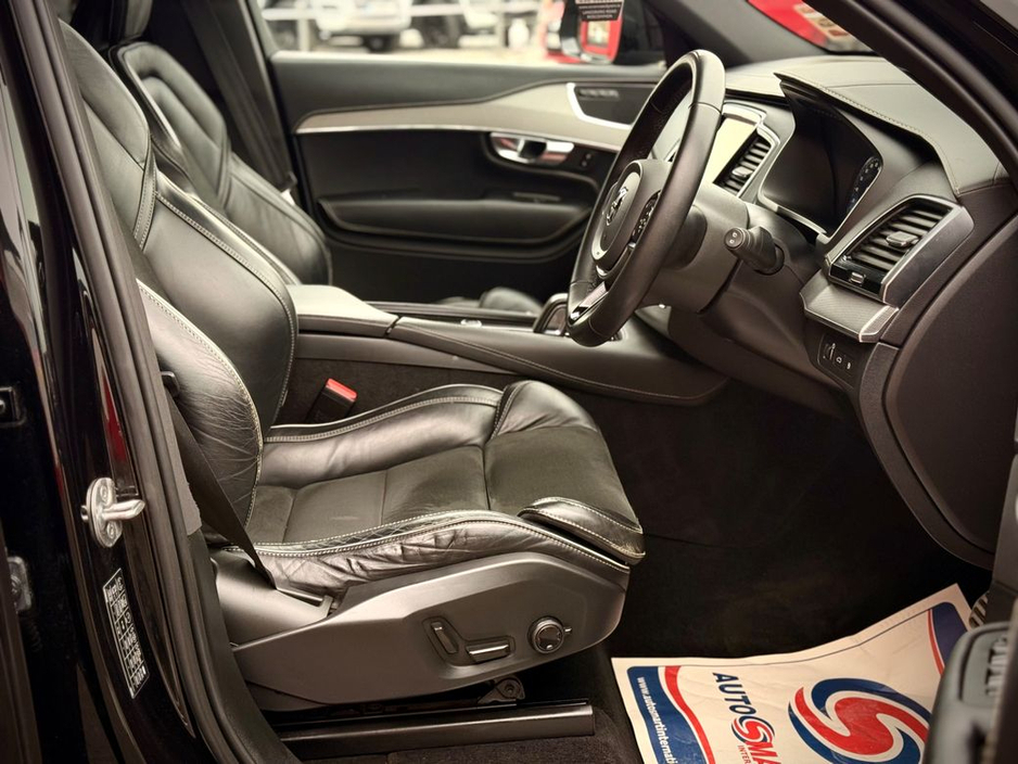 2022 Volvo XC90 - image 9