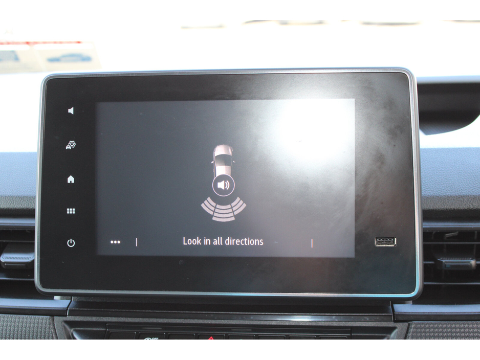 2023 Renault Kangoo - image 19