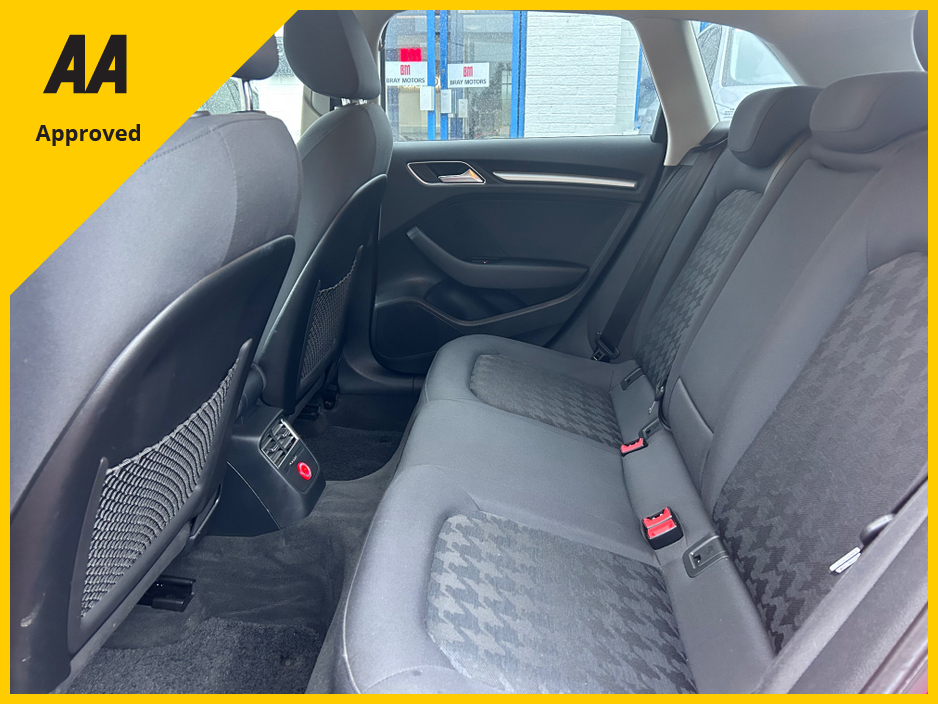 2015 Audi A3 2015 AUDI A3 1.4TFSI AUTO S TRONIC €11,950