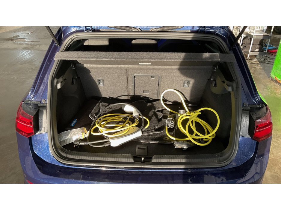 2021 Volkswagen Golf - image 7