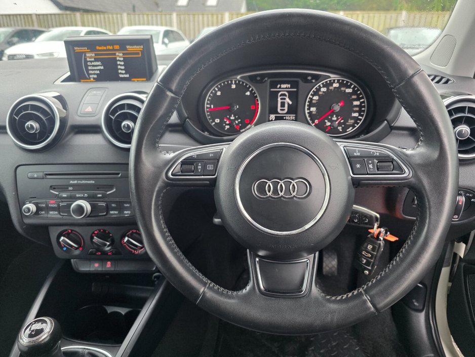 2014 Audi A1 - image 14
