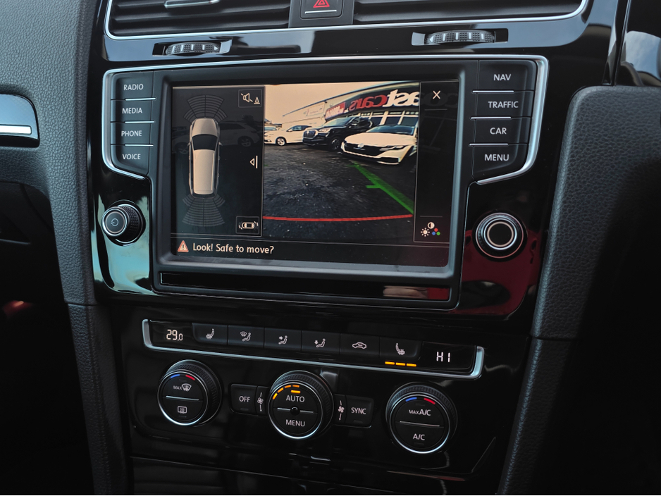 2015 Volkswagen Golf ESTATE ( 152 REG LEATHER FULL LEATHER SEATS 1.4 TSI AUTOMATIC ESTATE FULL LEATHER HEATED ELECTRIC SEATS  REV CAMERA ALLOYS LOW TAX BAND €13,950