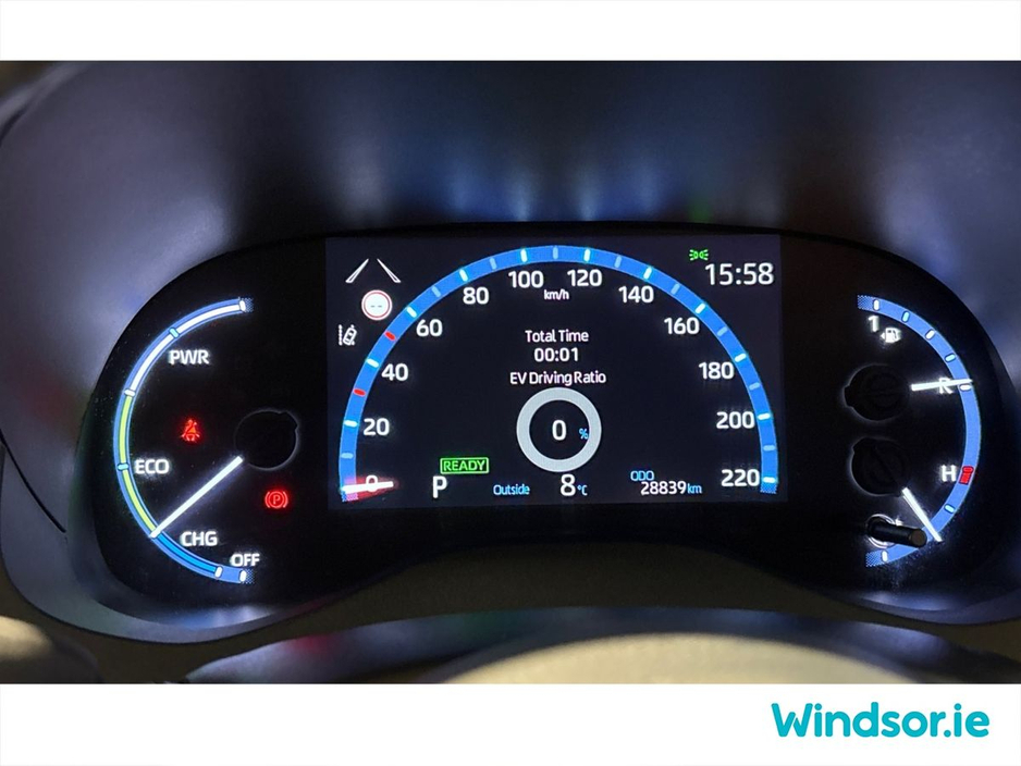 2023 Toyota Yaris Cross 1.5 Hybrid Sol €30,995