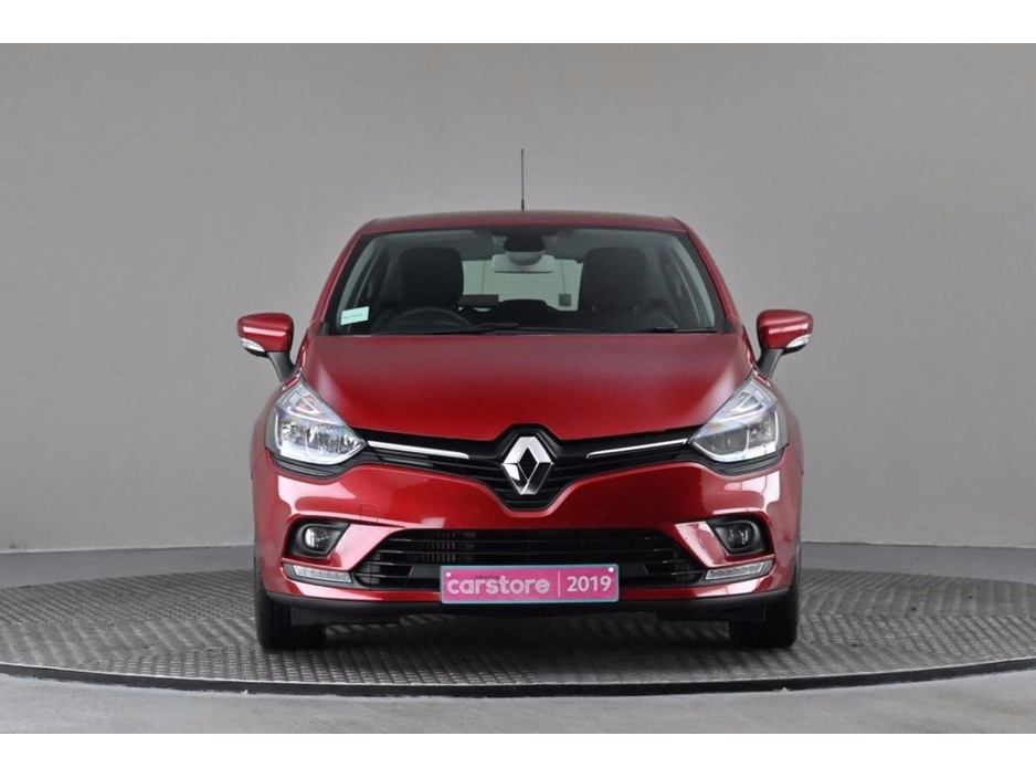 2019 Renault Clio - image 2