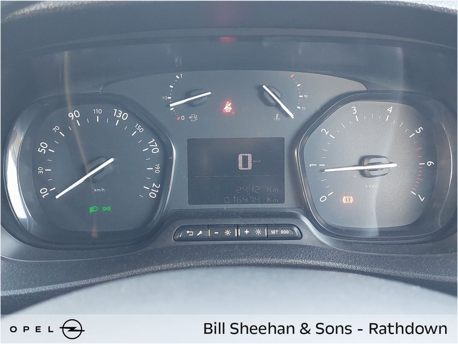 2024 Opel Vivaro - image 8