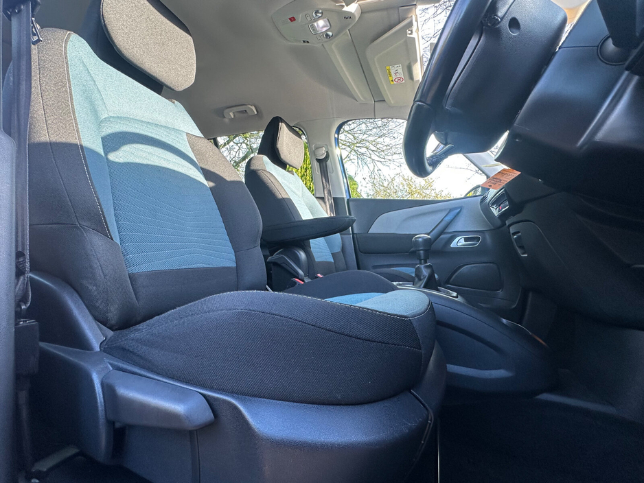 2017 Citroen C4 BlueHDi 100 Touch €9,995