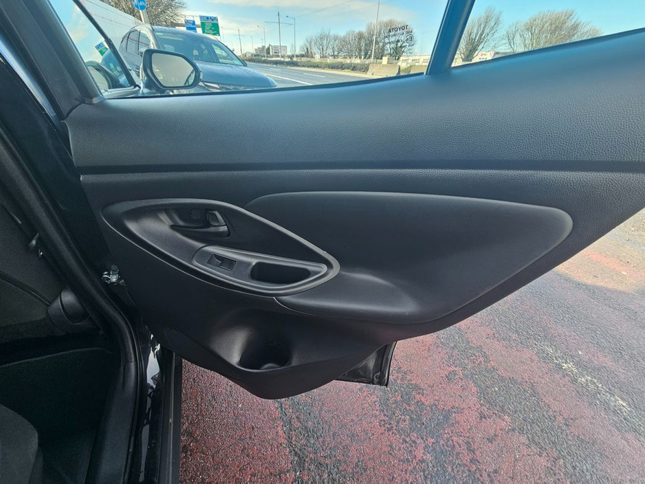 2023 Toyota Yaris YARIS CROSS, LUNA MODEL, HYBIRD, FINANCE, WARRANTY, 5 STAR REVIEWS €22,995