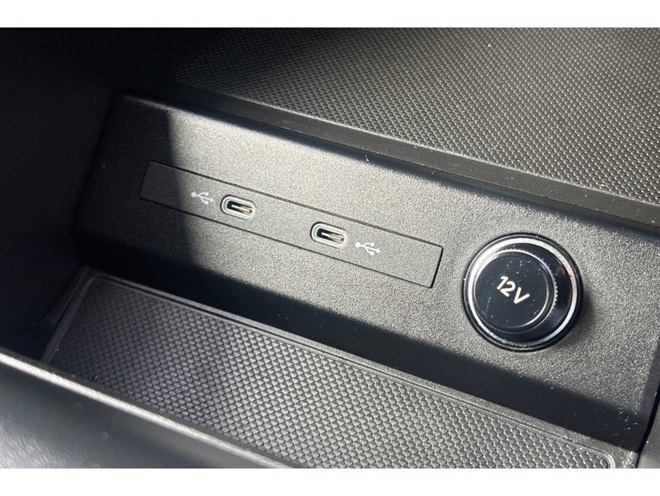 2023 Audi Q4 e-tron E-TRON S LINE 40 €32,137