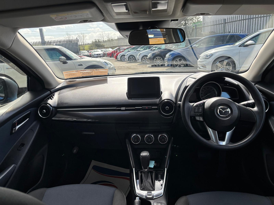 2015 Mazda Demio - image 6