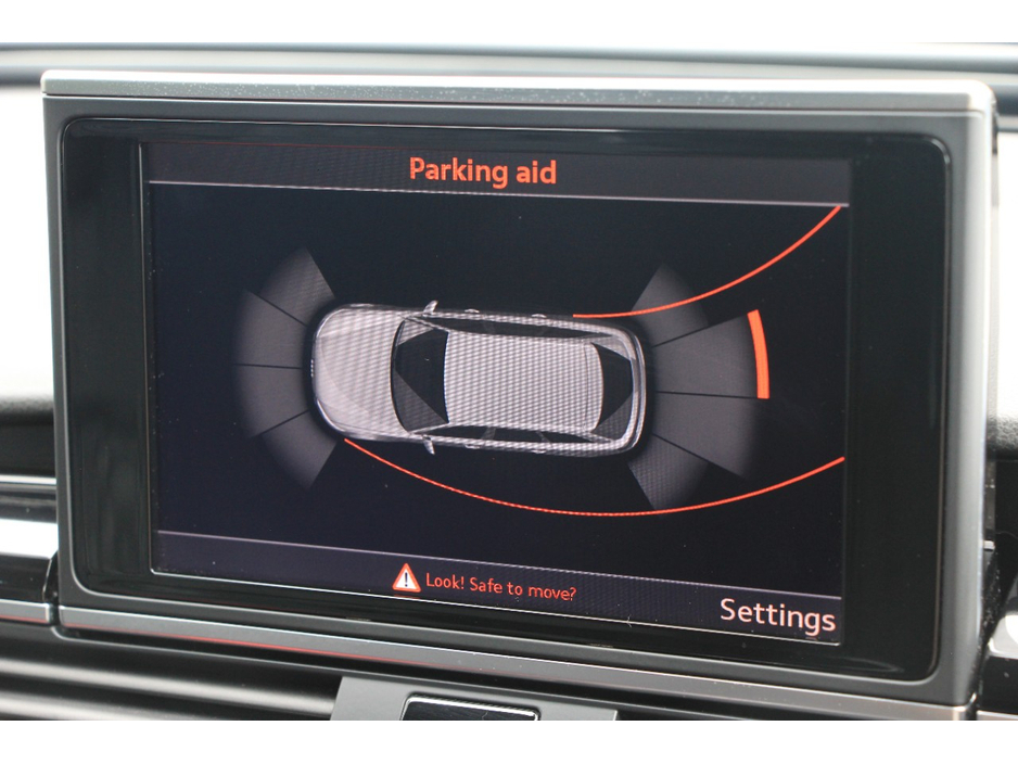 2016 Audi RS6 - image 10