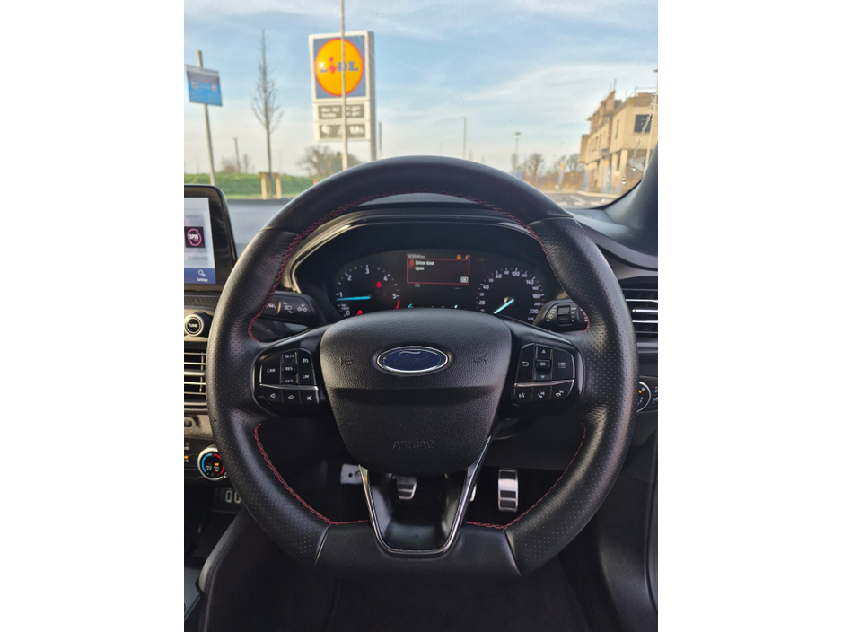 2021 Ford Focus - image 15