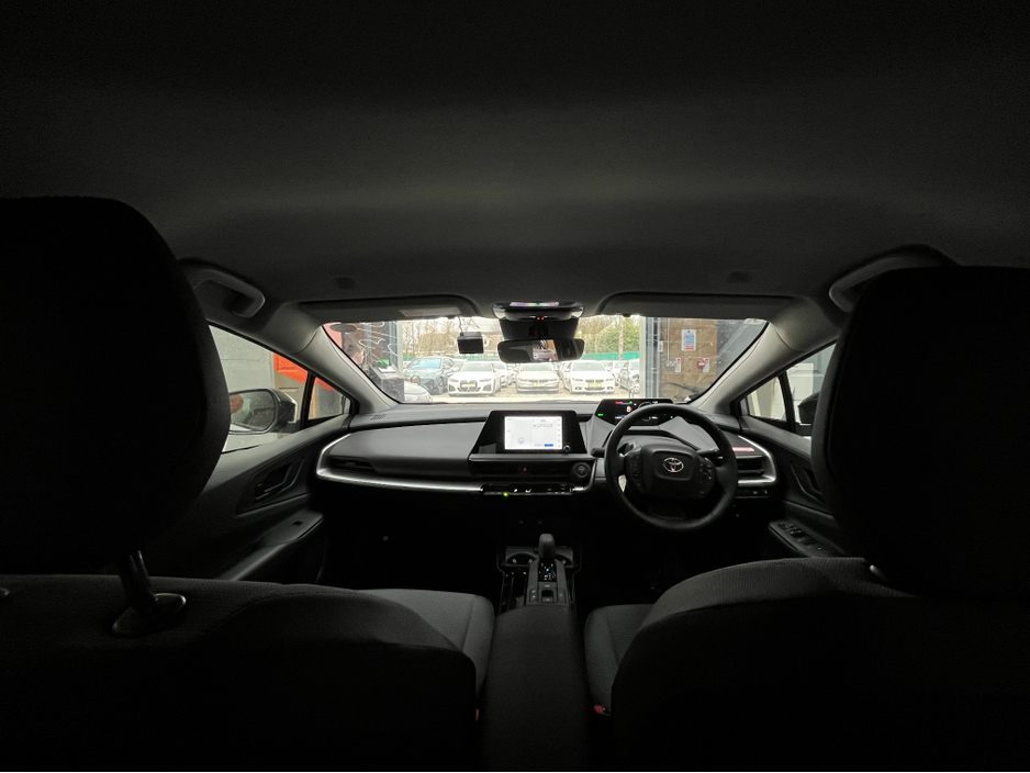 2025 Toyota Prius - image 12