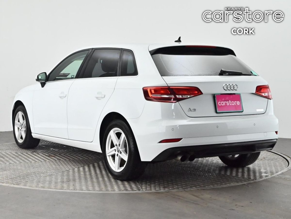 2018 Audi A3 - image 3