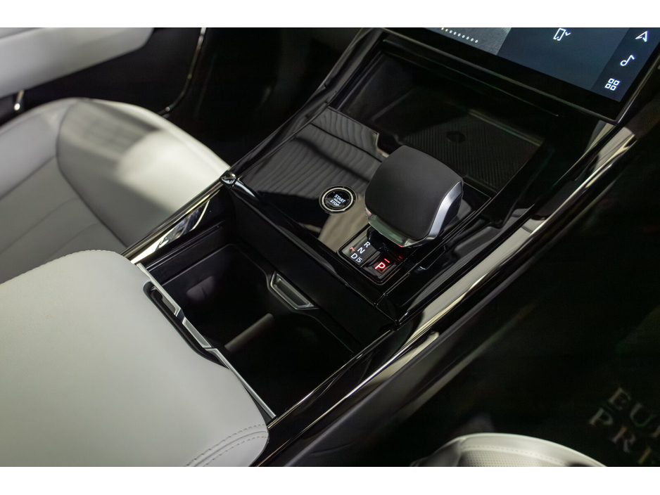 2025 Land Rover Range Rover Sport - image 19