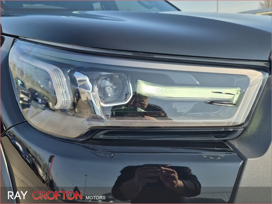 2026 Toyota Hilux - image 14