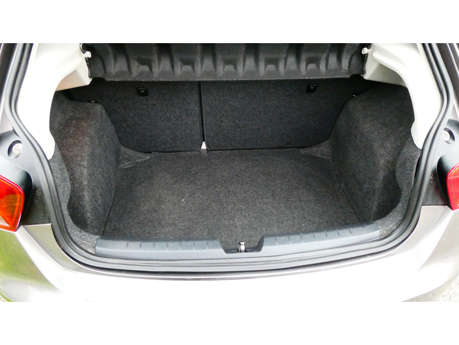 2015 SEAT Ibiza - image 9