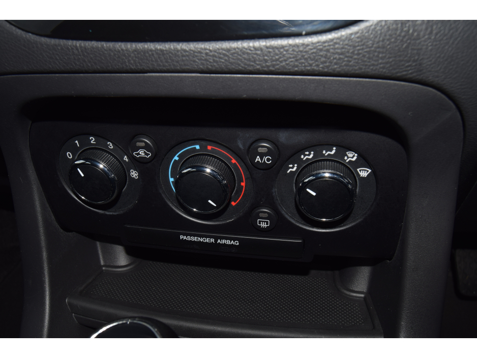 2017 Ford Ka + - image 8