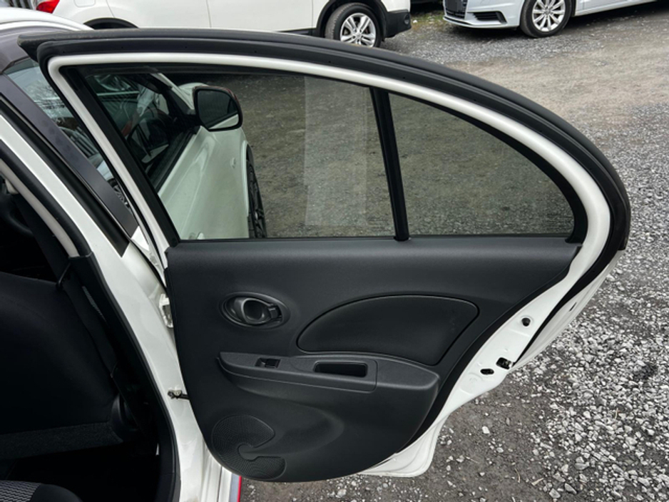 2019 Nissan March - image 13