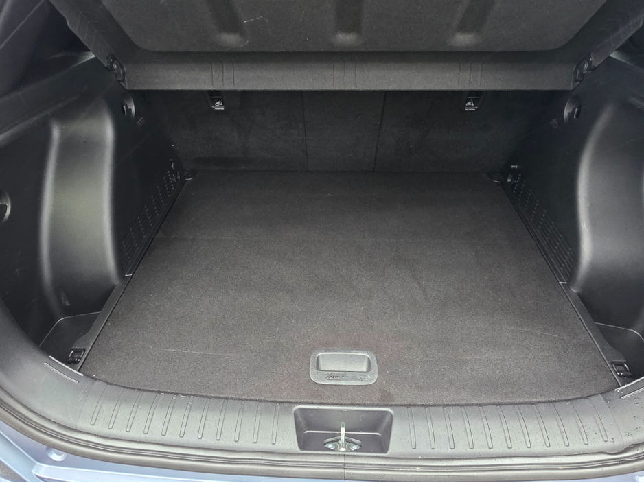 2025 Hyundai Kona - image 13