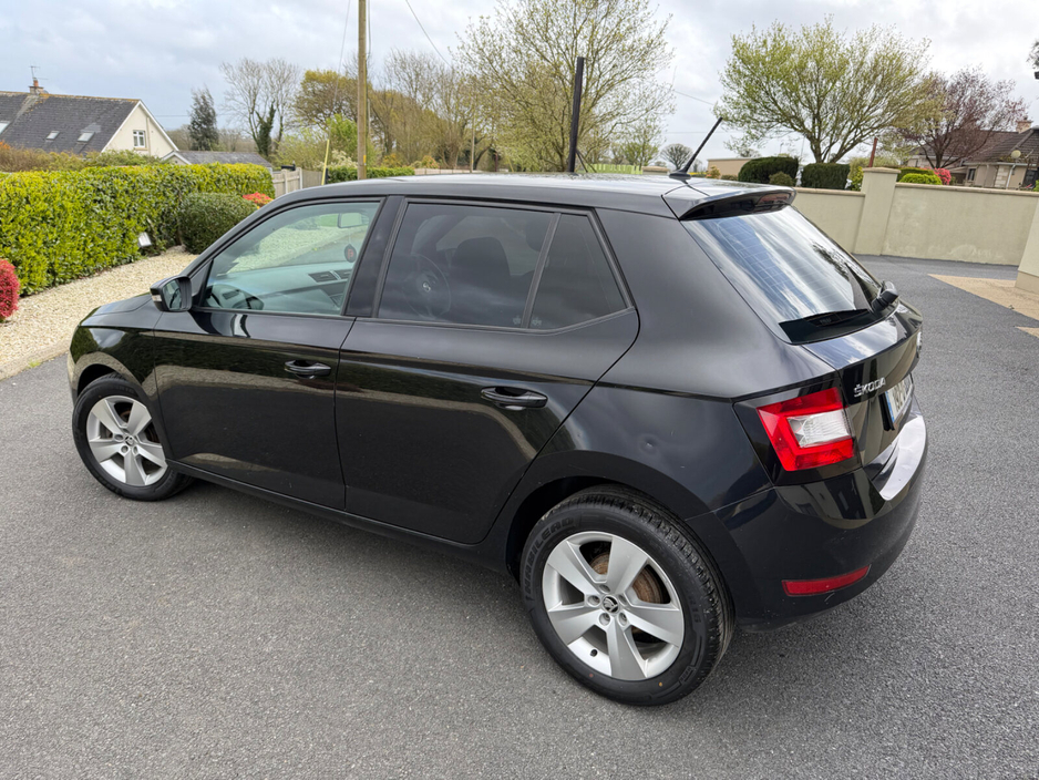 2019 Skoda Fabia - image 8