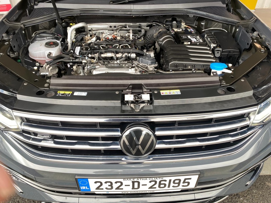 2023 Volkswagen Tiguan - image 22