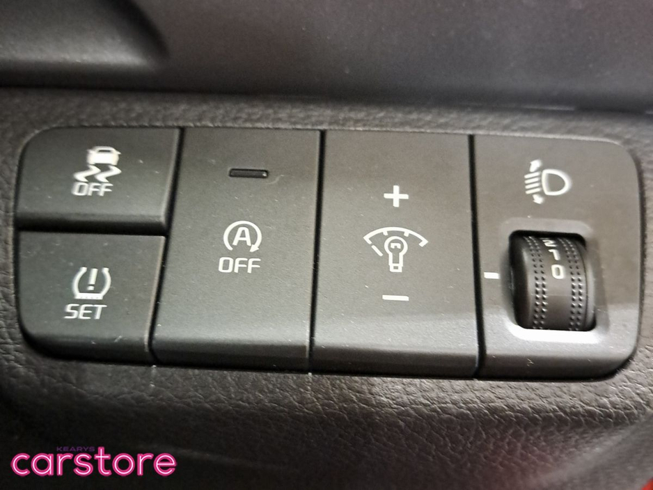 2021 Kia Stonic - image 18