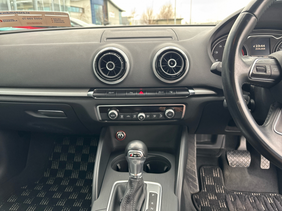 2015 Audi A3 - image 8