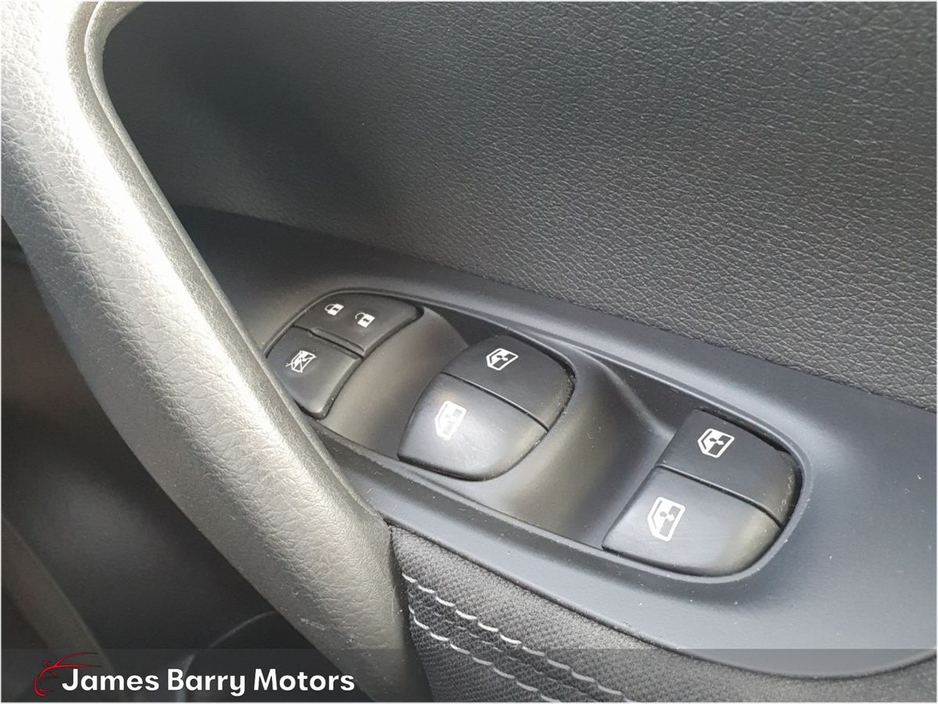 2019 Nissan Qashqai 1.2 PET SV PREMIUM // €18,950