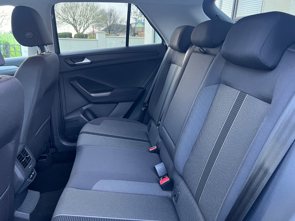 2023 Volkswagen T-Roc 2.0 TDI 116HP Life €28,950