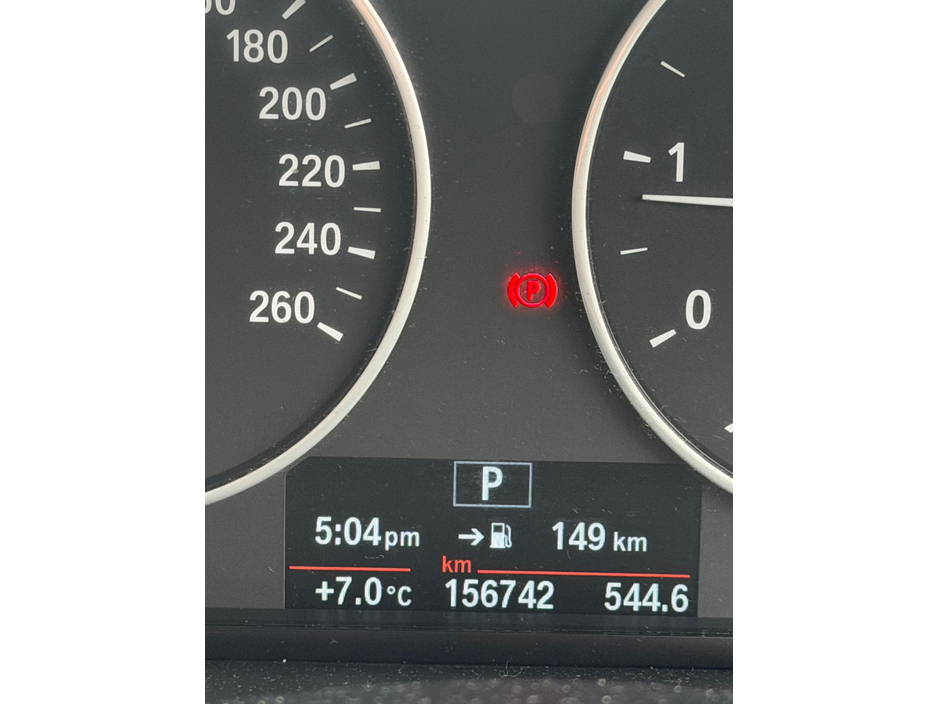 2016 BMW X3 - image 2