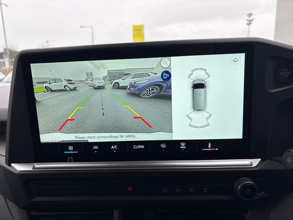 2026 Volkswagen Transporter Trendline LWB 150HP (Price ex VAT) €37,975