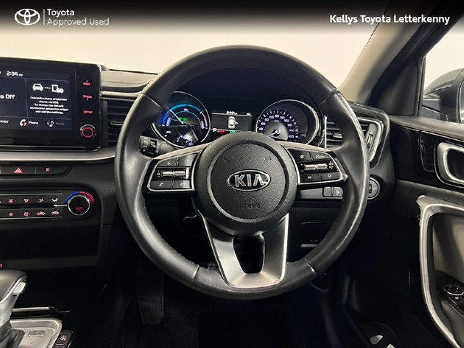 2021 Kia XCeed - image 9