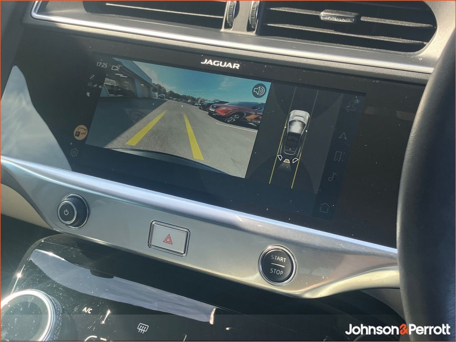 2024 Jaguar I-Pace - image 18