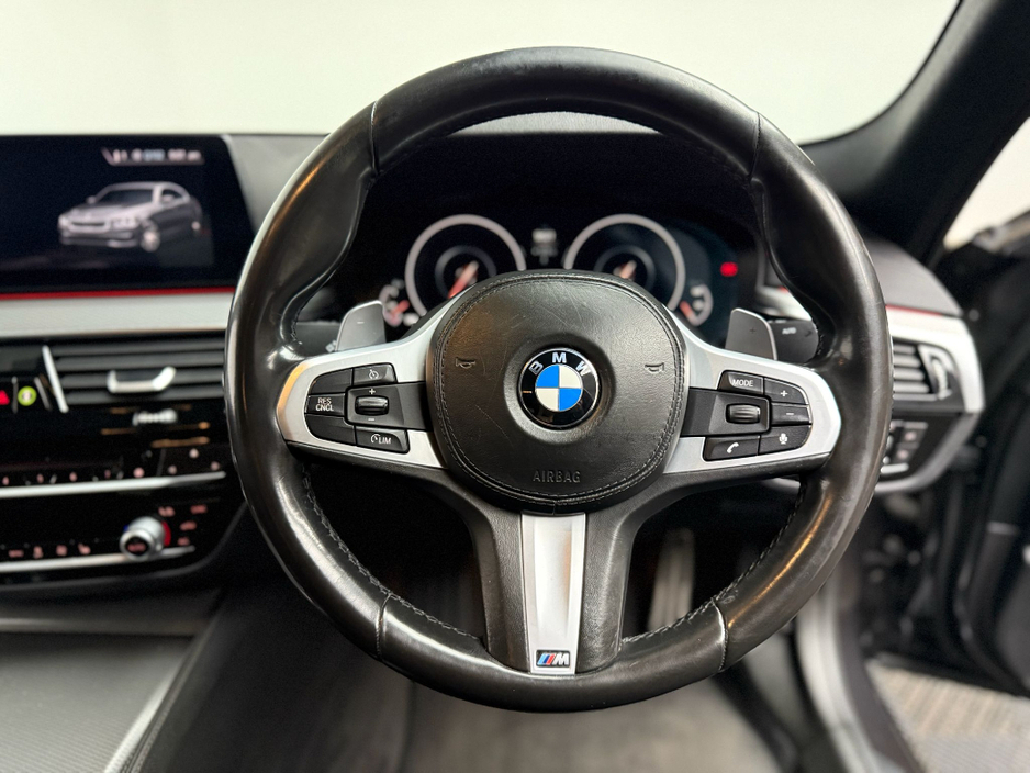 2019 BMW 5 Series - image 17