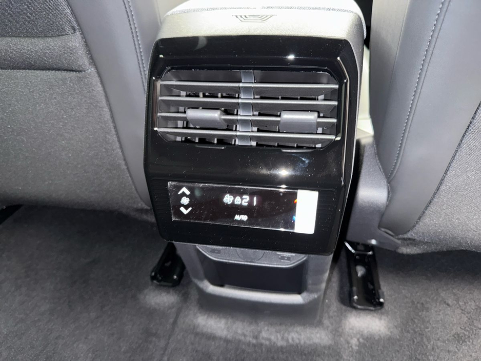 2026 Peugeot 5008 - image 24