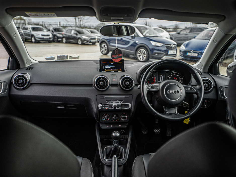 2015 Audi A1 - image 6