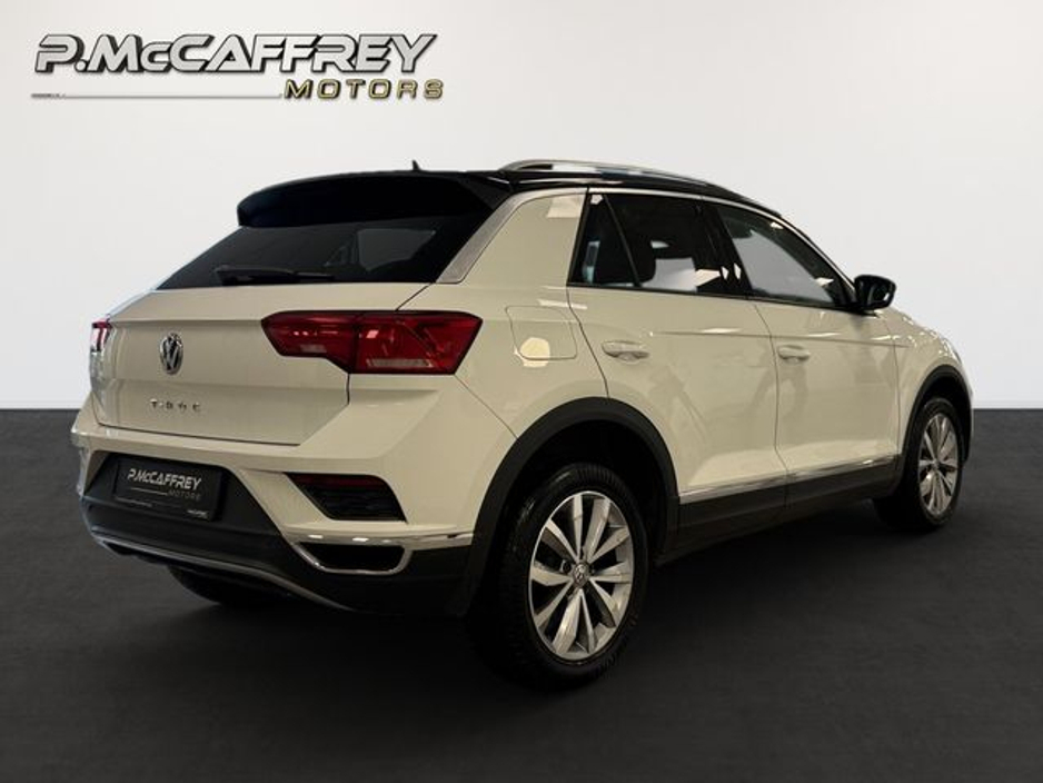 2020 Volkswagen T-Roc - image 5