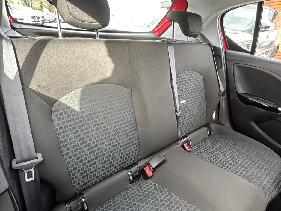2015 Vauxhall Corsa - image 3