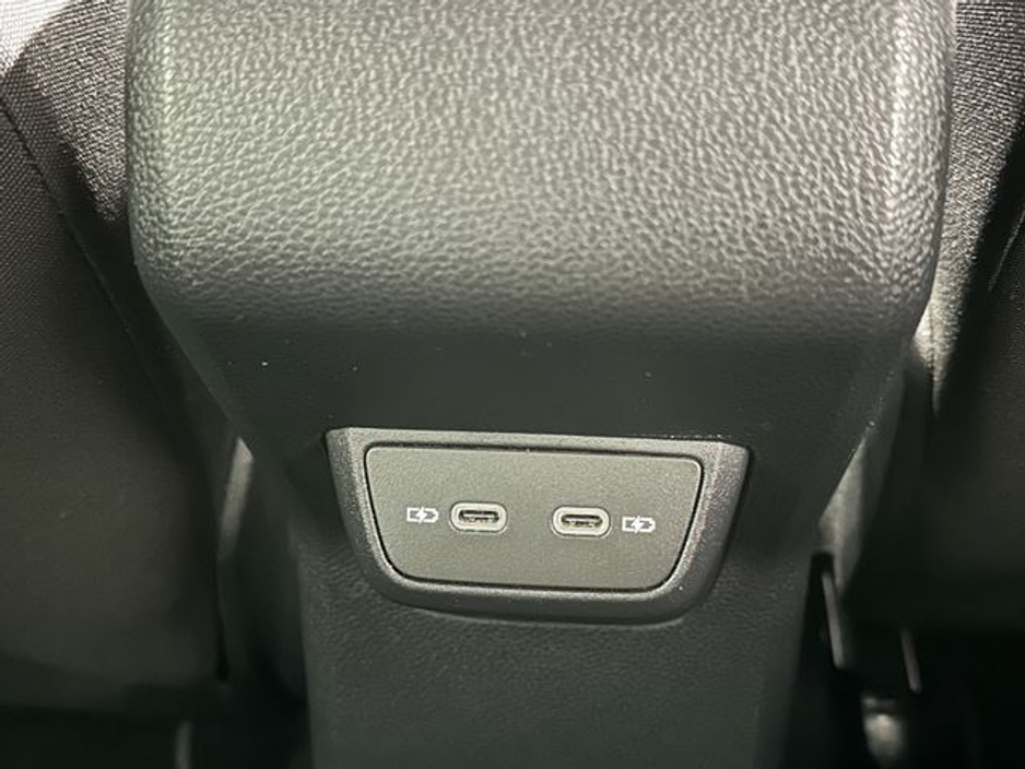 2024 Volkswagen Taigo Life 1.0 TSi 242 €23,400